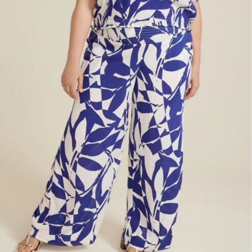 Maurices blue white pull on wide leg plus size vacation beach pants size 4x NWT
